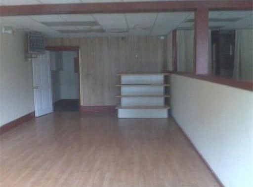 2nd image of 109 Weir St #1