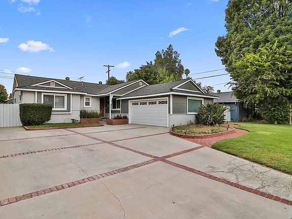 2nd image of 6645 Capistrano Ave