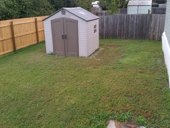 2nd image of 3705 Silver Lake Dr
