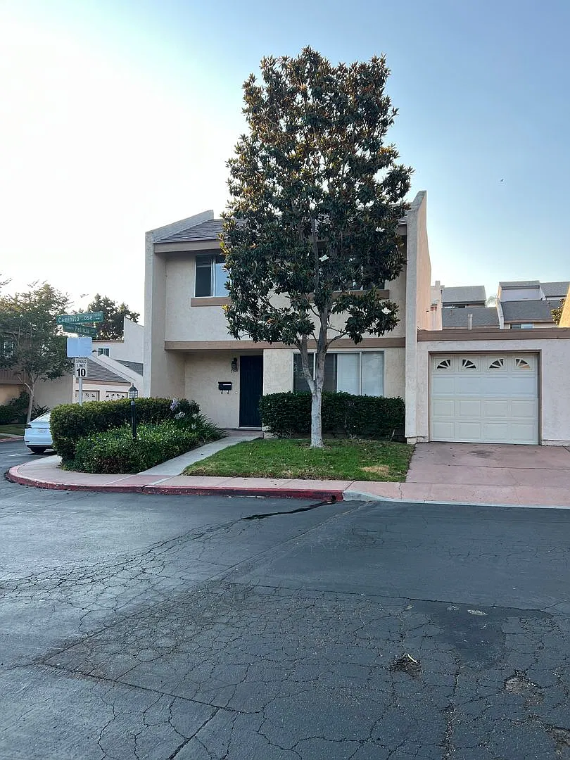 3 bedroom 2 bath townhouse for rent — Photo 2