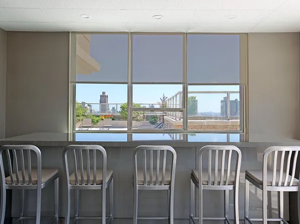 1385 York Avenue image 8 of 10