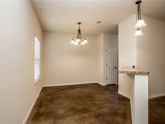 4th image of 2332 Los Arboles Ln