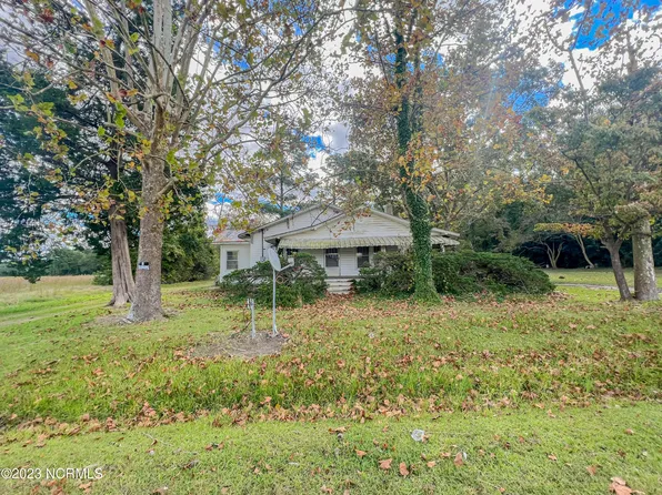 565 Elroy Mercer Road, Chadbourn, NC 28431