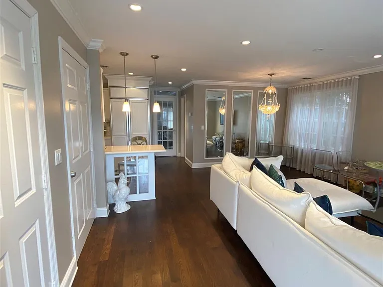 1011 Madeira Blvd — Photo 5