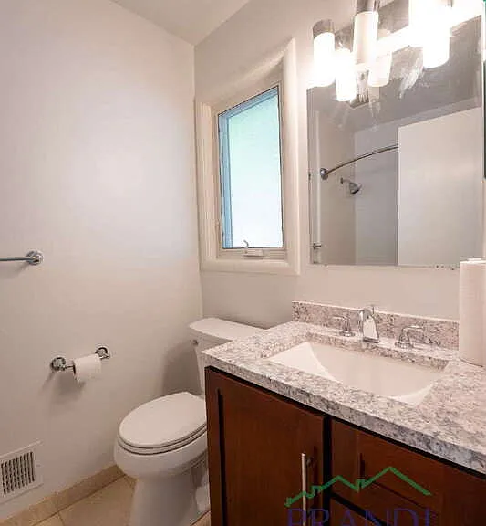 325 Montecito Ave — Photo 8
