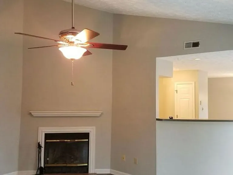 1704 Bay Wood Cir — Photo 5