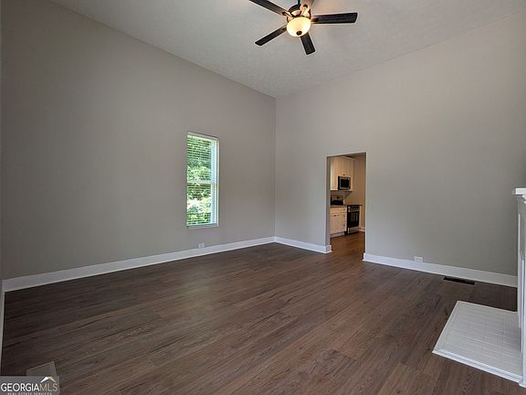 2nd image of 305 Burson Ave