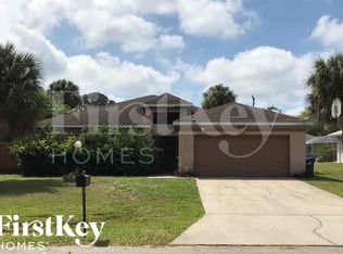 2701 Yamada Ln, North Port, FL 34286
