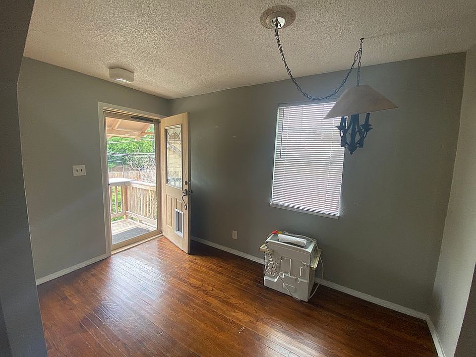 1st image of 3018 1/2 NW 19th St