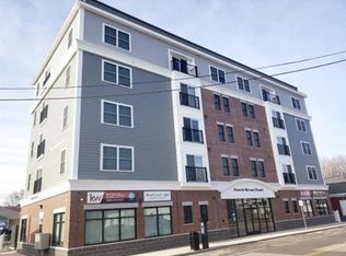 10 4th St, Dover, NH 03820