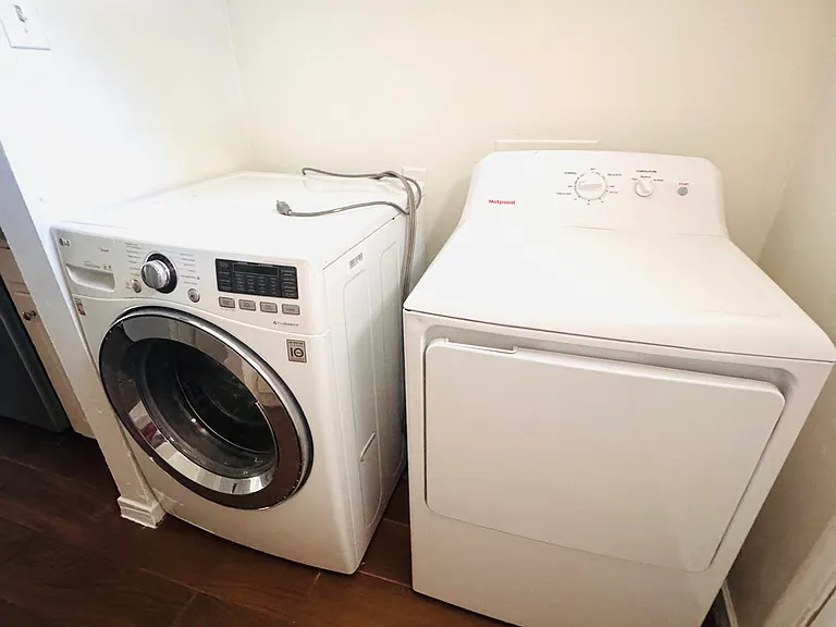 925 Lindy Ct #925 — Photo 8