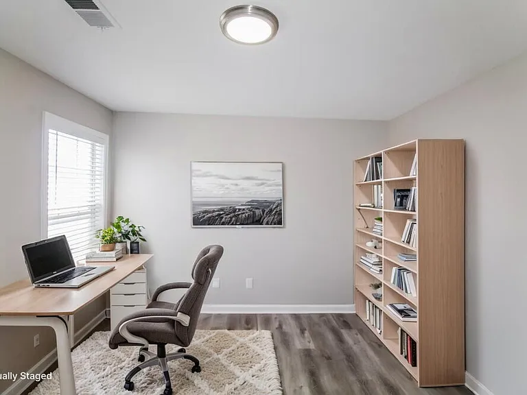 8565 Griffin Park Dr — Photo 16