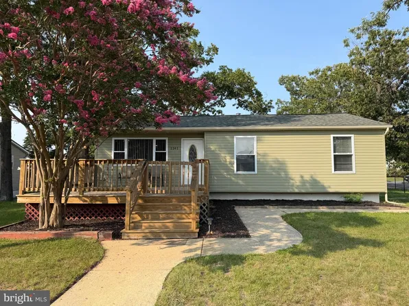 1141 Robin Ter, Millville, NJ 08332