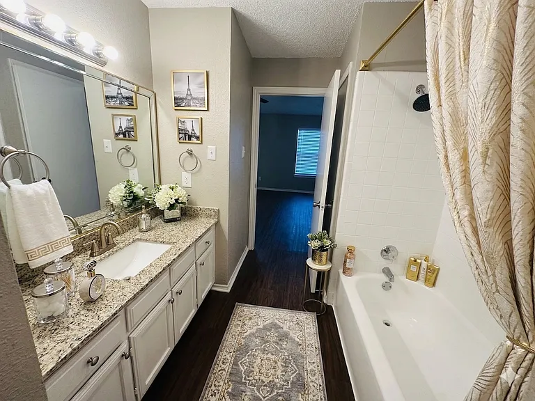 3927 Dover Dr #3927D — Photo 10