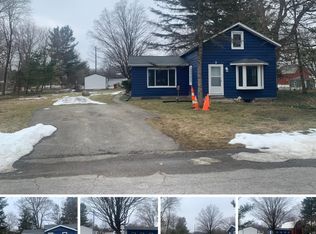 5015 Bear Ave NE, Rockford, MI