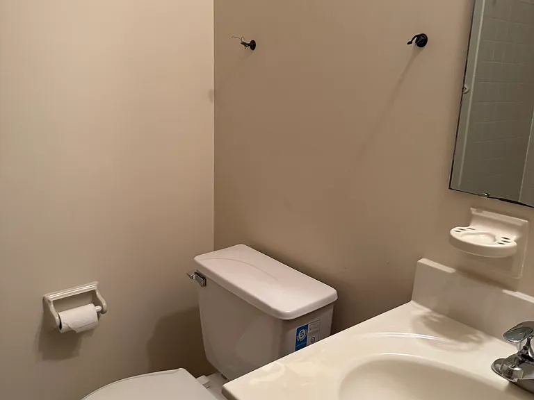 811 N Walnut St — Photo 9