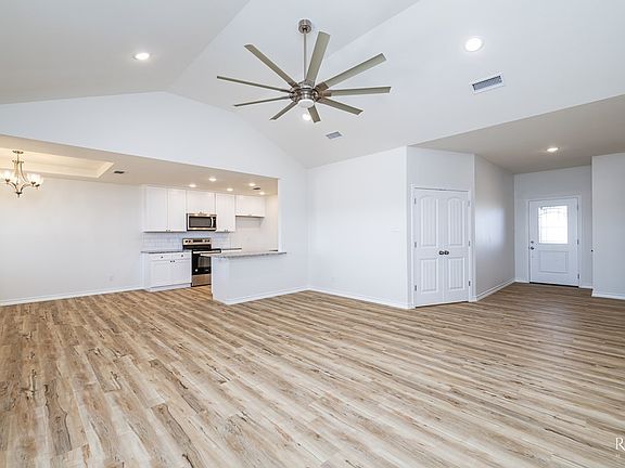 4th image of 3129 Cedarhill Dr