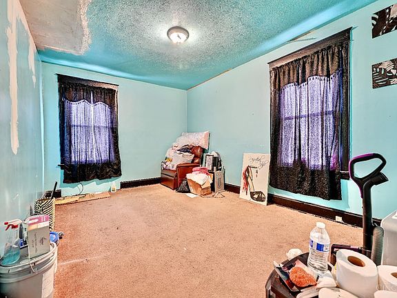 3rd image of 3460 Bevis Ave