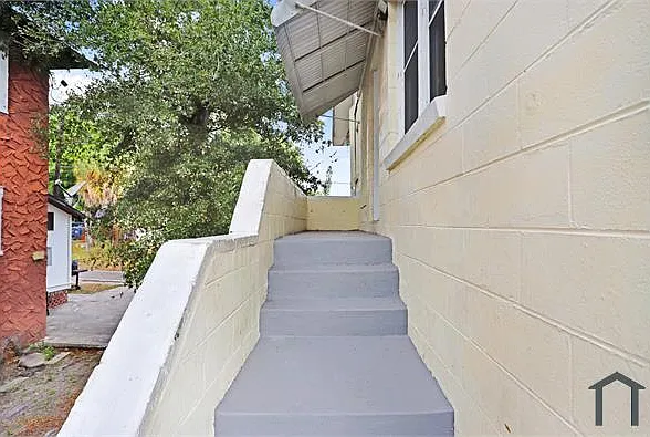 827 Paris Ave S #A — Photo 2