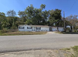 122 S Guthrie Ave, Coweta, OK 74429
