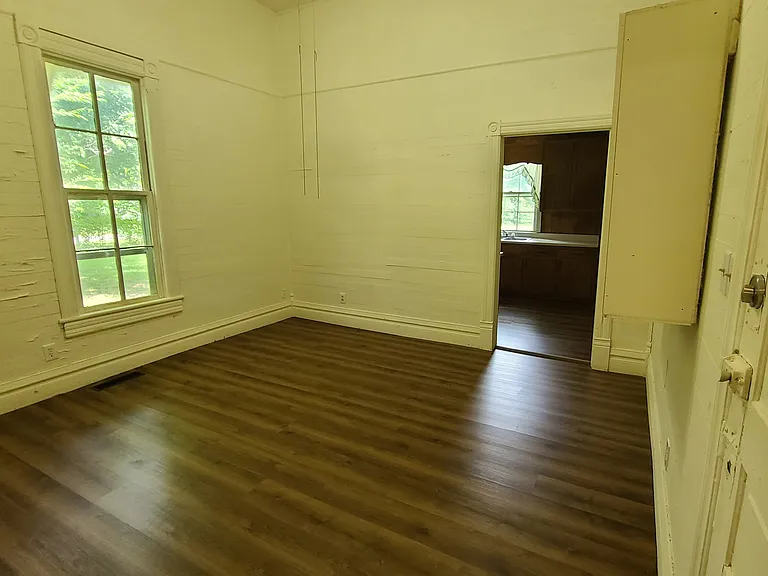 774 Macon Ave — Photo 5