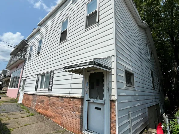 226 Union St, Taylor, PA 18517