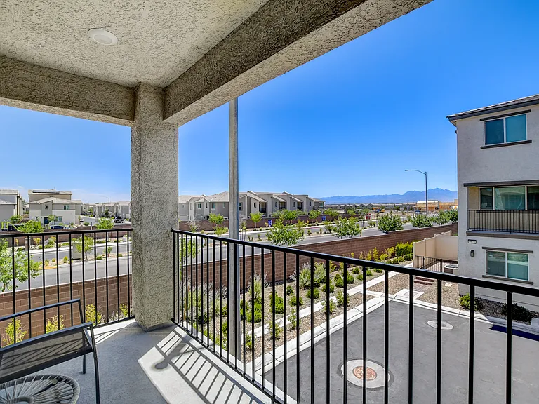 6924 Spicy Merlot St — Photo 35