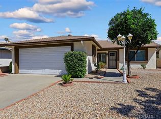 2100 El Toro Cir, Hemet, CA 92545