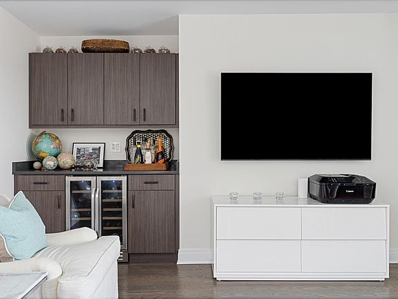 4th image of 1350 W Diversey Pkwy #3