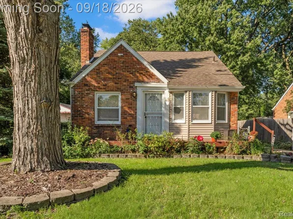 1706 Catalpa Dr, Berkley, MI 48072