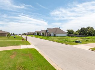 209 Fox Run Ln, Waco, TX 76706