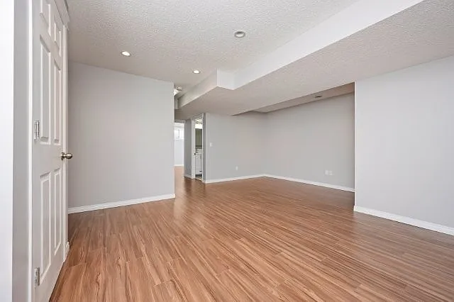 35 Everglen Mnr SW — Photo 36