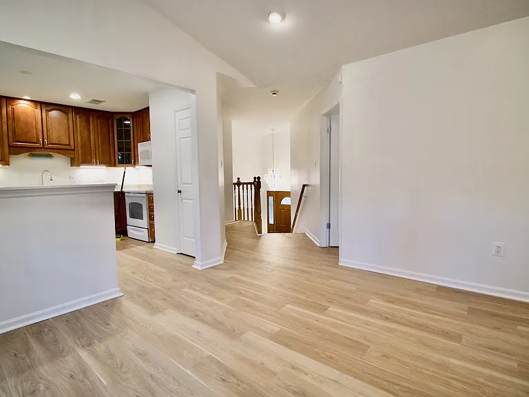 Robin Ridge Ct — Photo 3