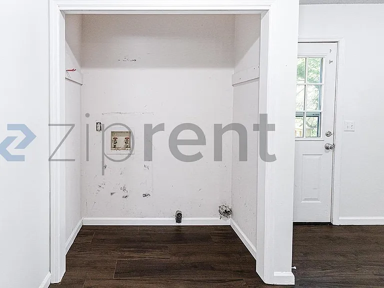 Laundry Closet