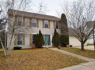 205 Manchester Dr, Waukesha, WI 53188