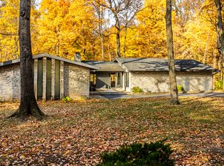 5868 Brendon Forest Dr, Indianapolis, IN 46226