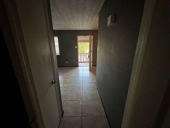 2nd image of 2003 Anchor Dr APT 4