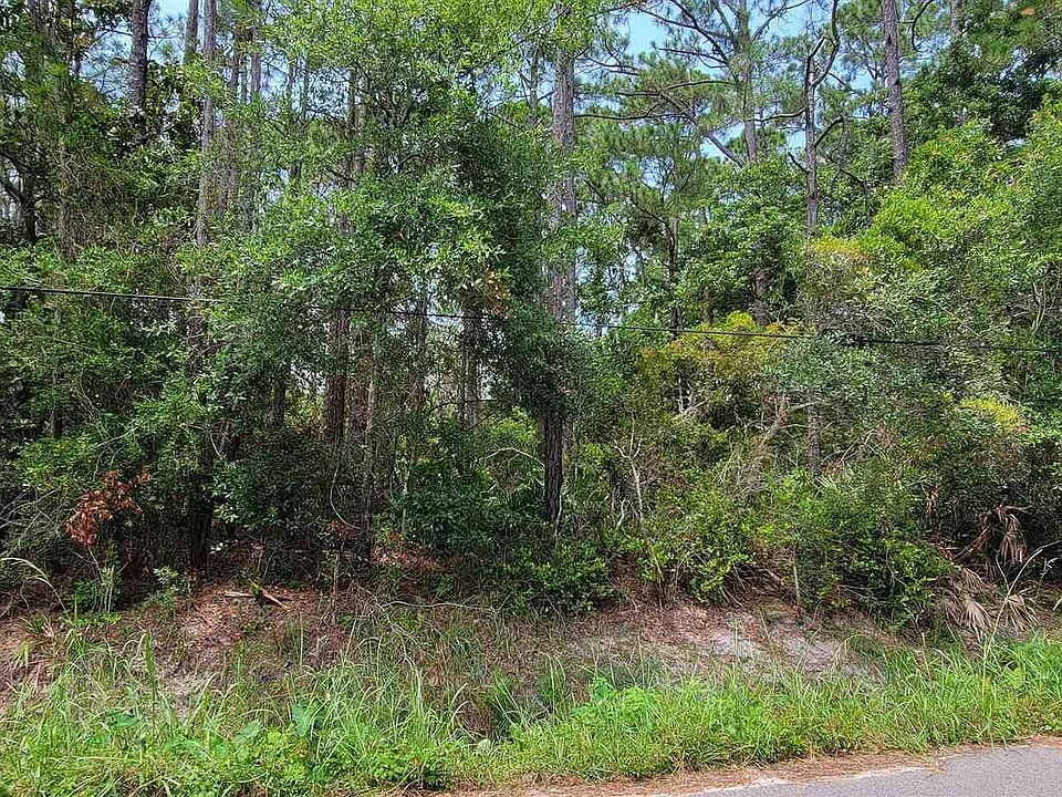 1st image of 0 Pine St