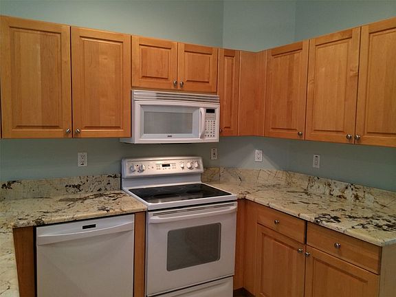 2nd image of 980 Chesapeake Bay Ct