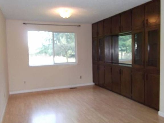 Empty Dining room