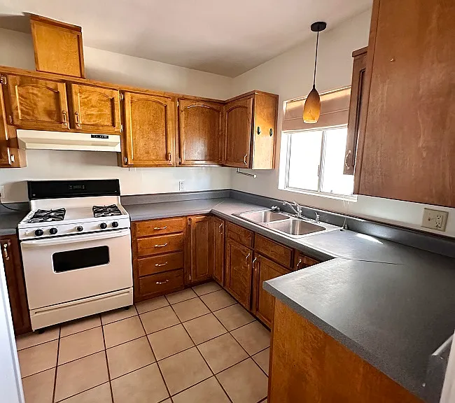 314 S 21st Ave — Photo 7