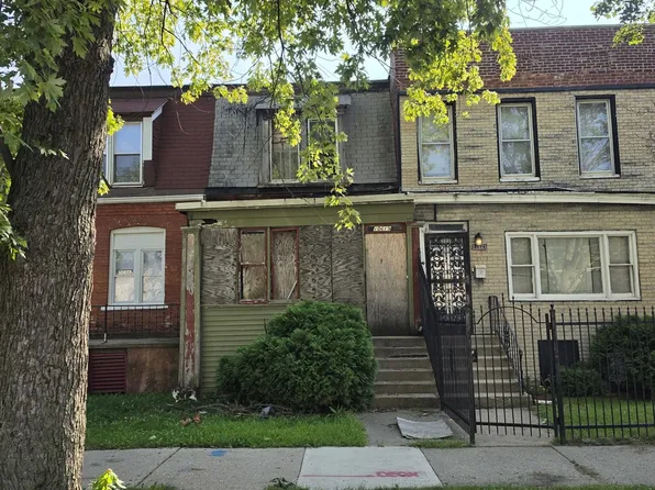 10619 S Champlain Ave, Chicago, IL 60628