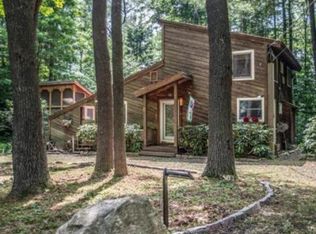 16 Chipmunk Xing, Tolland, MA 01034