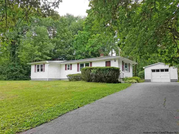 42 Shivertown Rd, New Paltz, NY 12561