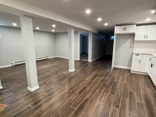 (undisclosed Address)