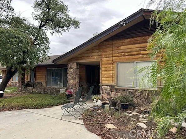 1266 Idyllwild Dr, San Jacinto, CA 92582