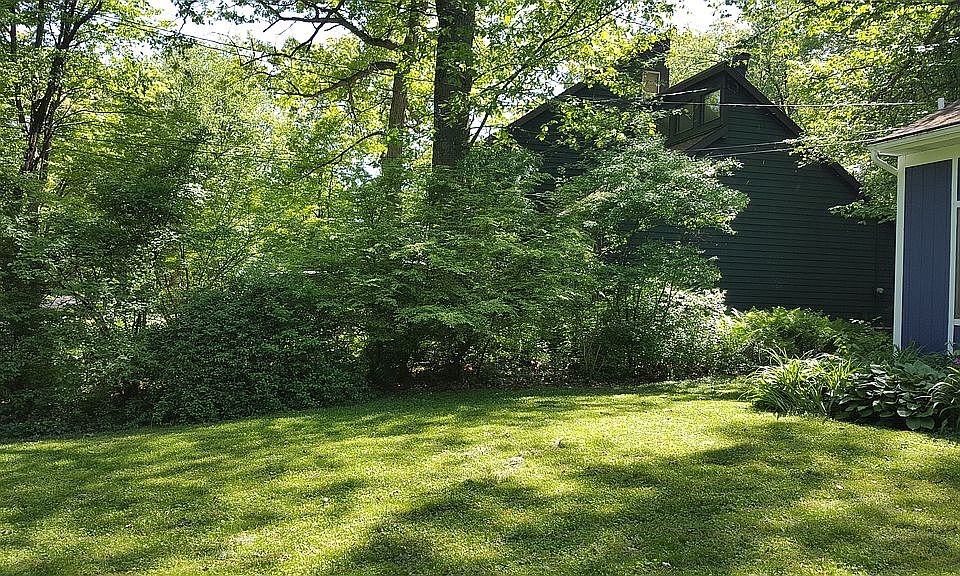 1st image of 604 W Geneva Dr