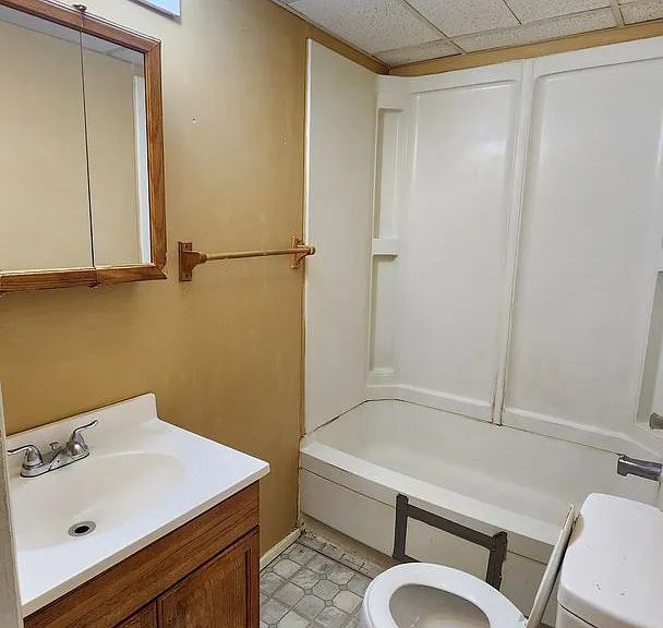 2918 Clermont Ave — Photo 4