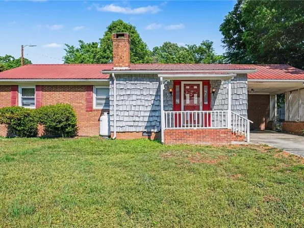 302 Huntington Park, Thomasville, NC 27360