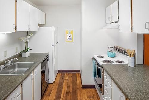 5th image of 9211 NE 15th Ave #000E262